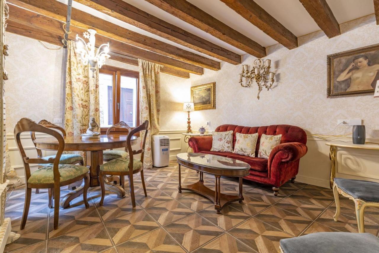 Apartamento Il Nido Di San Stae Venecia Exterior foto